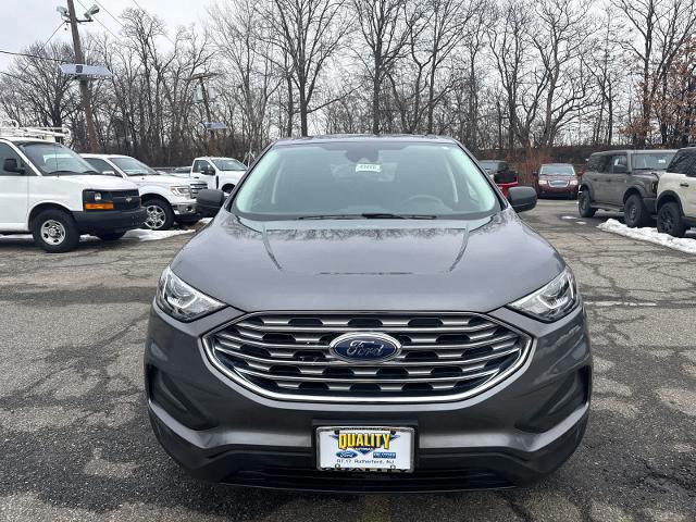 Certified 2022 Ford Edge SE image 5