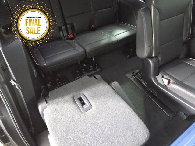 Used 2023 GMC Yukon SLT w/ SLT Premium Package image 18