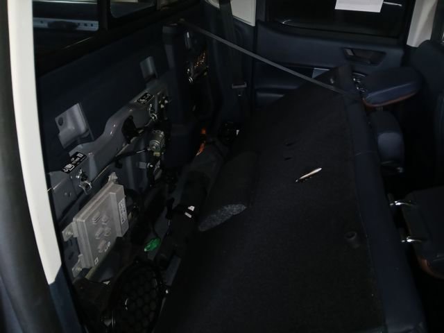 Certified 2024 Ford Maverick Lariat w/ 4K Tow Package image 55