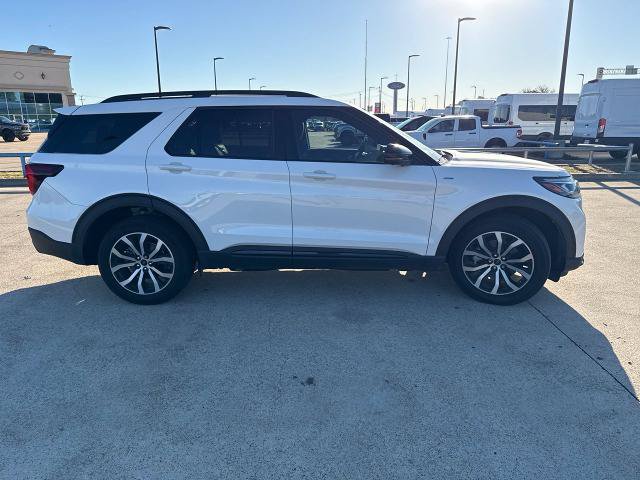 Certified 2025 Ford Explorer ST-Line AWD/4WD image 18