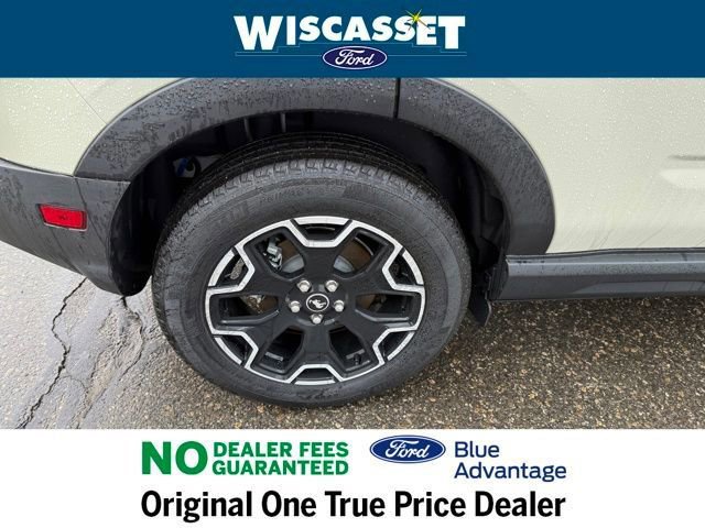 Certified 2025 Ford Bronco Sport Outer Banks w/ Outer Banks Tech Package+ AWD/4WD image 36