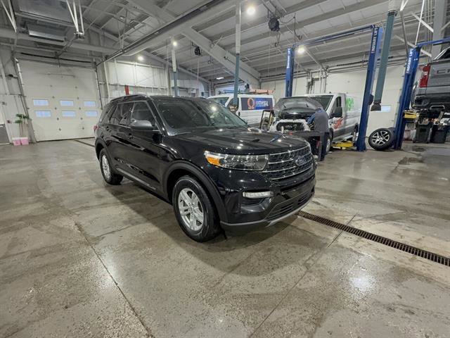 Certified 2023 Ford Explorer XLT w/ Equipment Group 202A image 7