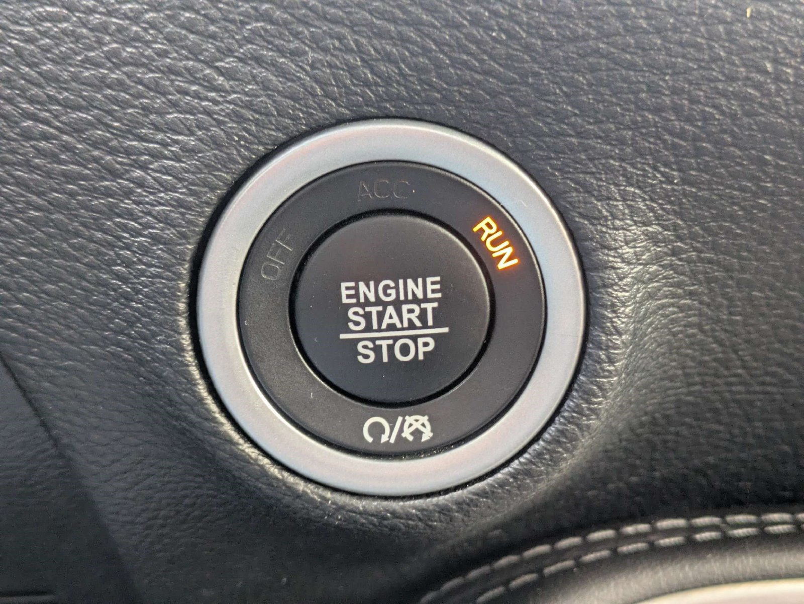 Used 2019 Dodge Challenger R/T RWD image 28