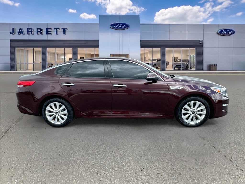 Used 2018 Kia Optima EX w/ Premium Package FWD image 8