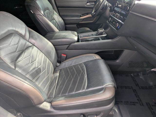 Used 2022 Nissan Pathfinder Platinum w/ Cargo Package image 20