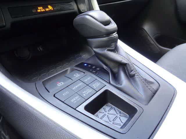 Used 2024 Toyota RAV4 XLE AWD/4WD image 27