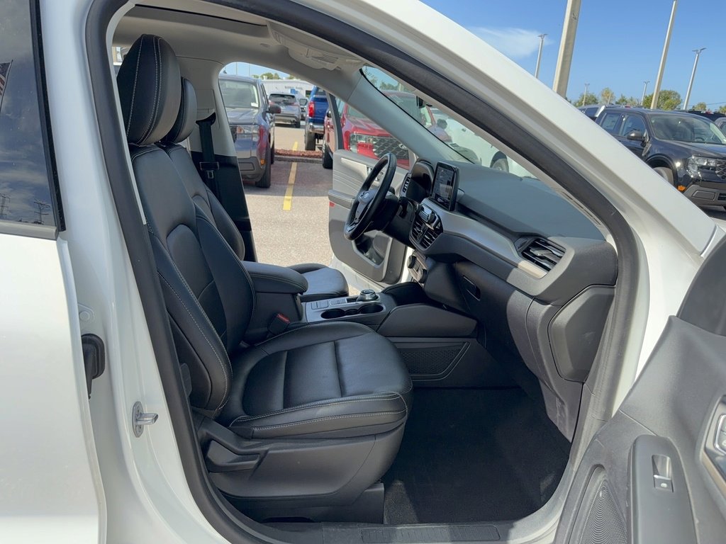 Certified 2022 Ford Escape SEL image 13
