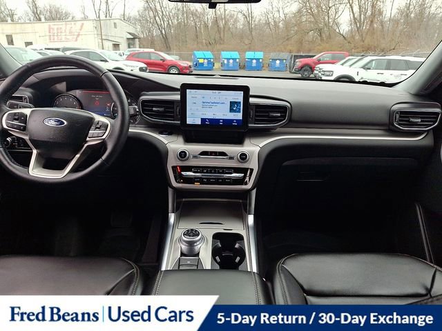 Certified 2023 Ford Explorer XLT w/ Equipment Group 202A image 15