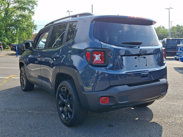 Used 2023 Jeep Renegade Altitude w/ Sun/Sound Group AWD/4WD image 8