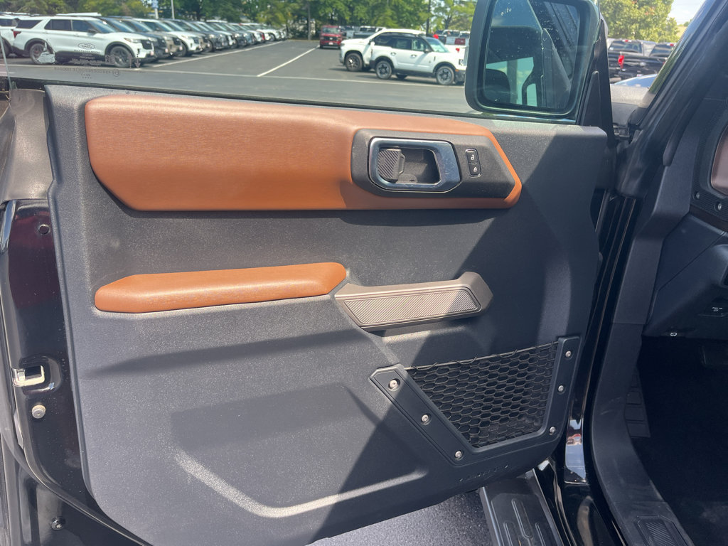 Certified 2022 Ford Bronco Outer Banks w/ Sasquatch Package AWD/4WD image 14