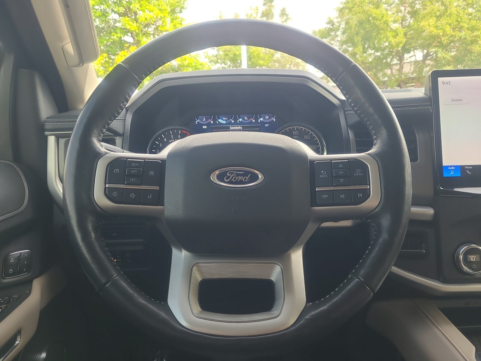 Certified 2022 Ford Expedition XLT w/ Equipment Group 202A AWD/4WD image 9