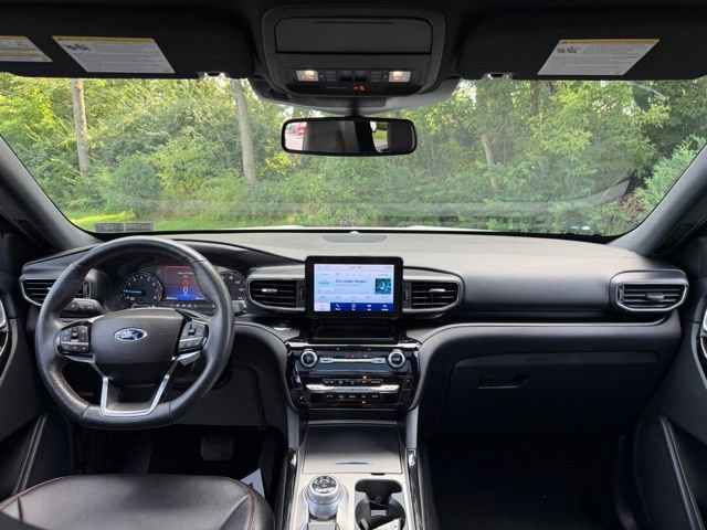 Certified 2022 Ford Explorer ST-Line AWD/4WD image 15