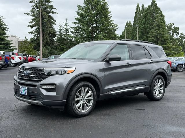 Certified 2021 Ford Explorer XLT w/ Equipment Group 202A AWD/4WD image 8