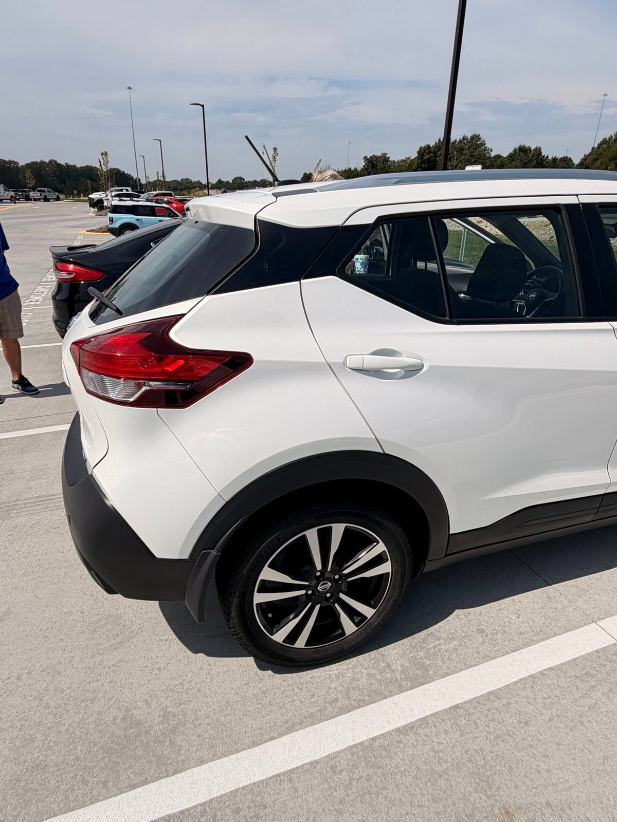 Used 2018 Nissan Kicks SV w/ Exterior Electronics Package FWD image 6