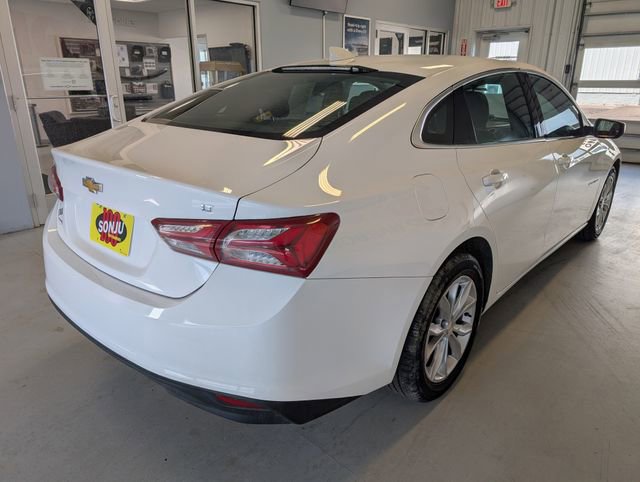 Used 2022 Chevrolet Malibu LT FWD image 5