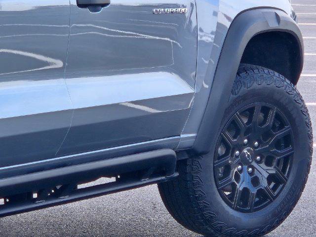 Used 2023 Chevrolet Colorado Trail Boss w/ Advanced Trailering Package AWD/4WD image 11