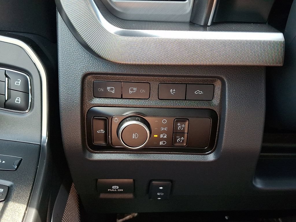 Certified 2024 Ford F250 Platinum AWD/4WD image 24