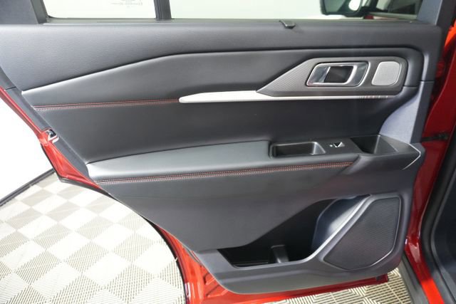 Certified 2025 Ford Explorer ST image 32