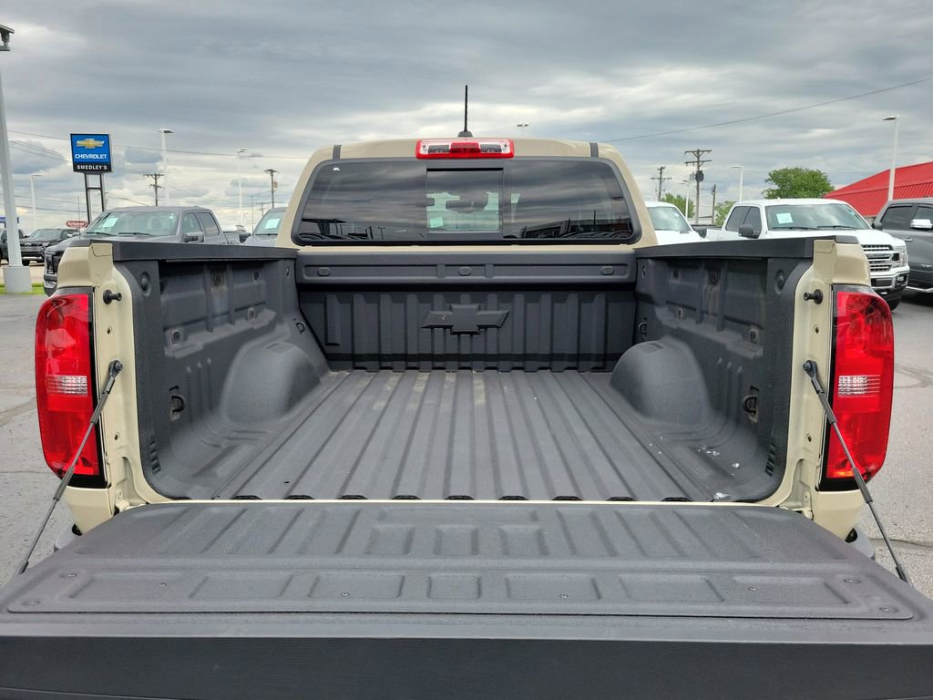 Used 2022 Chevrolet Colorado Z71 w/ Safety Package AWD/4WD image 10