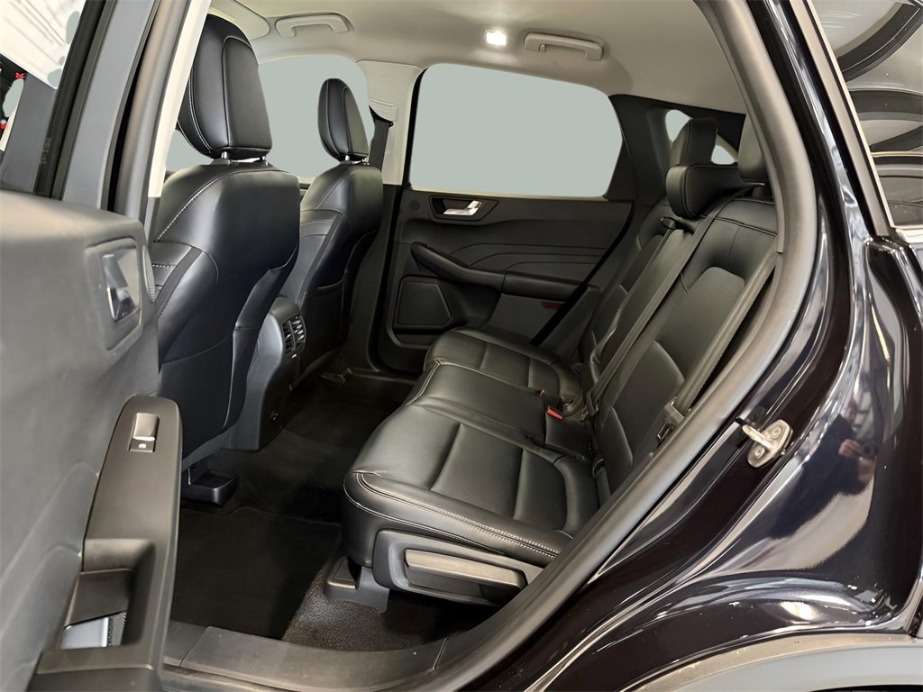 Certified 2021 Ford Escape Titanium image 32