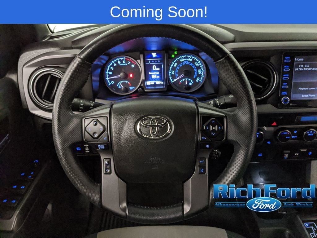 Used 2022 Toyota Tacoma TRD Off-Road image 11