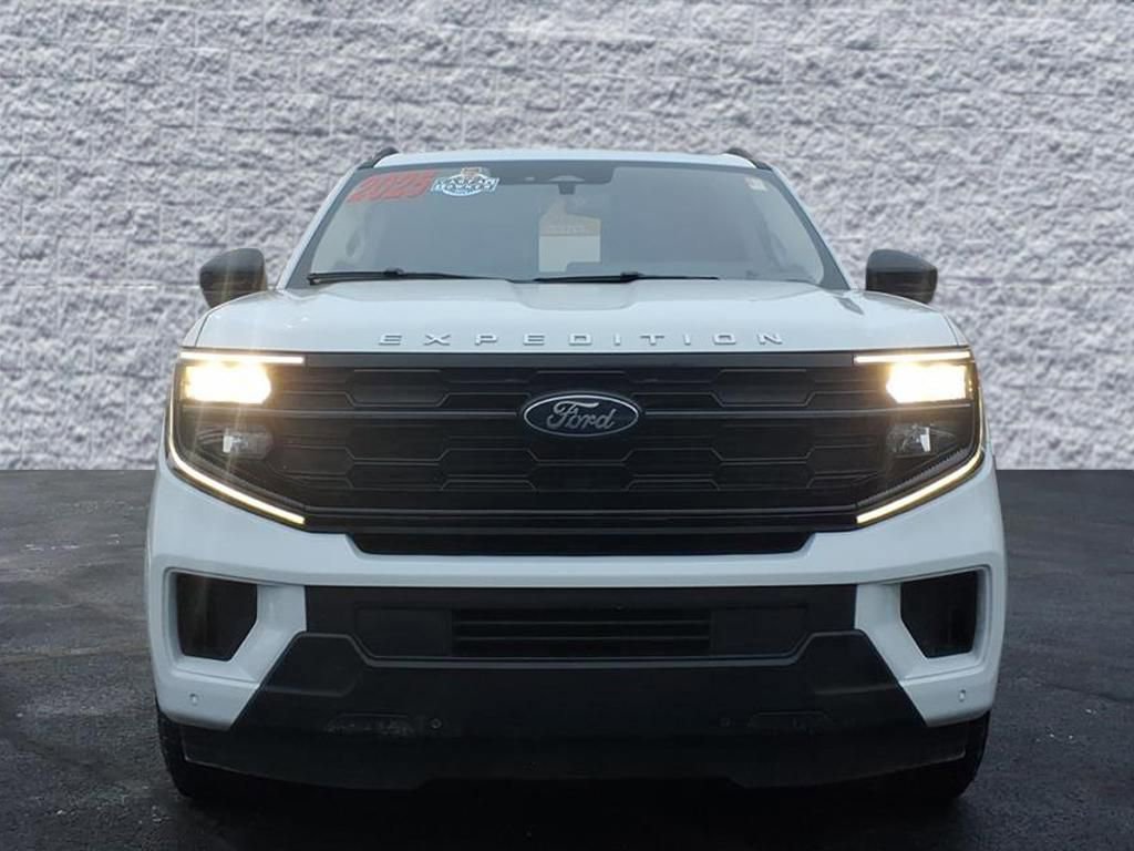 Certified 2025 Ford Expedition Max Active image 8