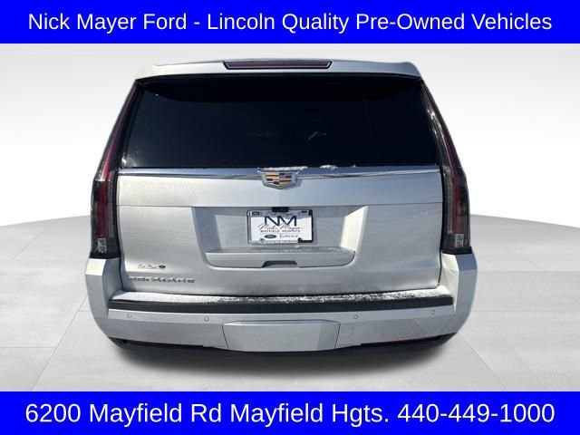 Used 2020 Cadillac Escalade Luxury image 4