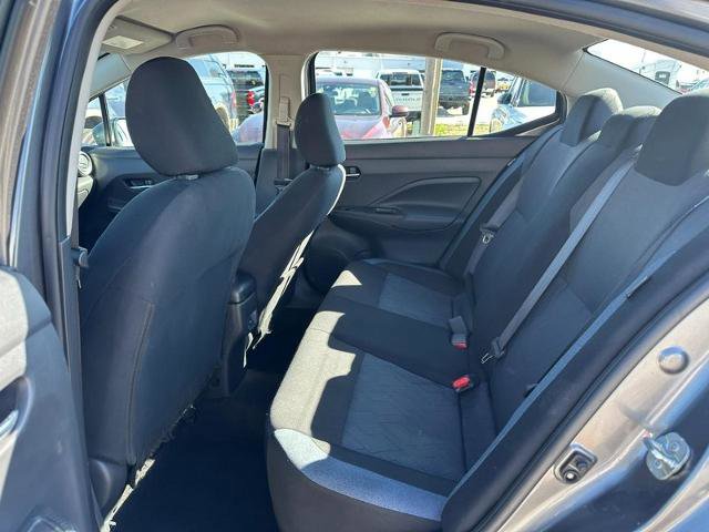 Used 2023 Nissan Versa SV image 9