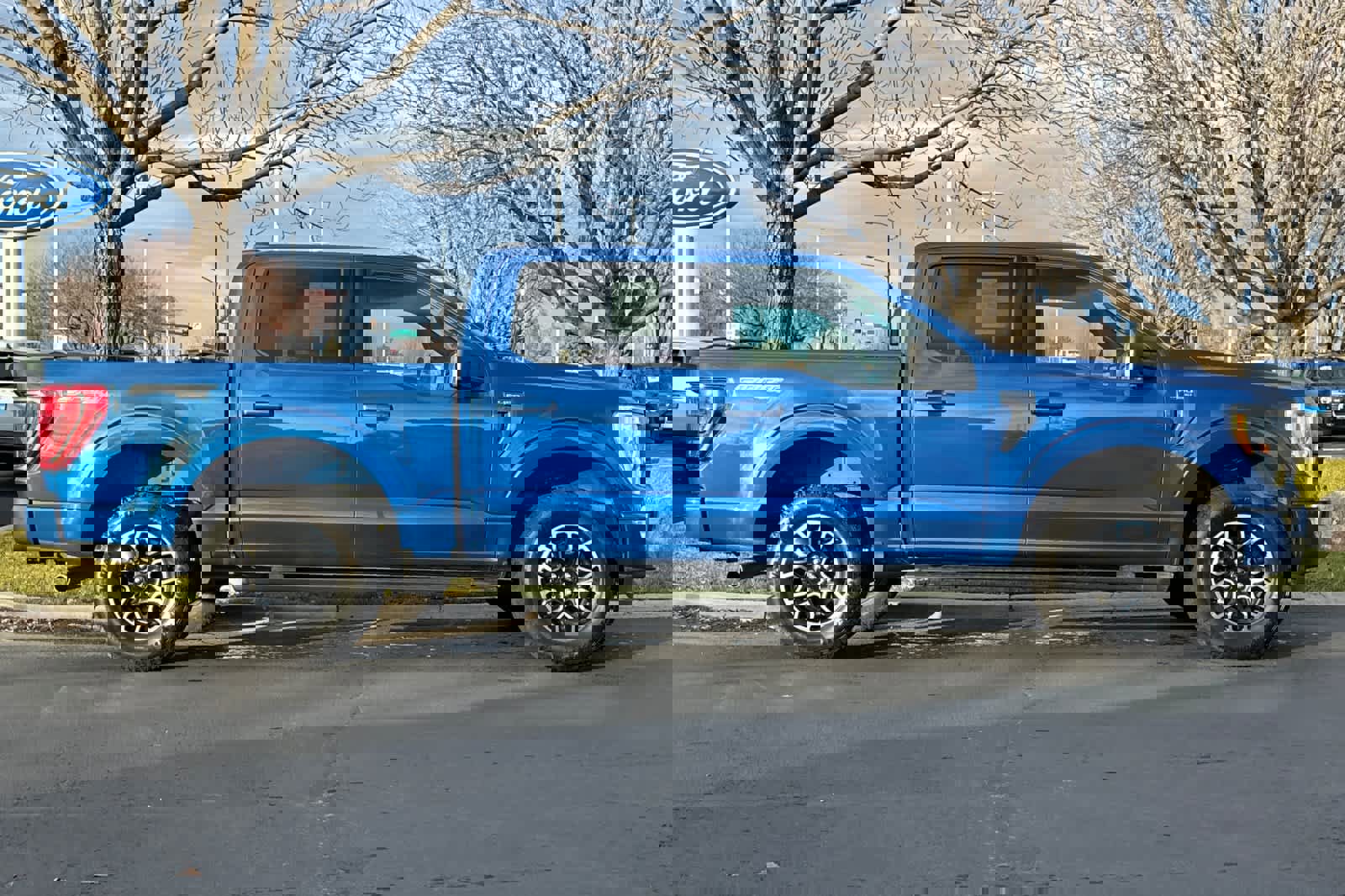 Certified 2023 Ford F150 XLT w/ Equipment Group 302A High image 6