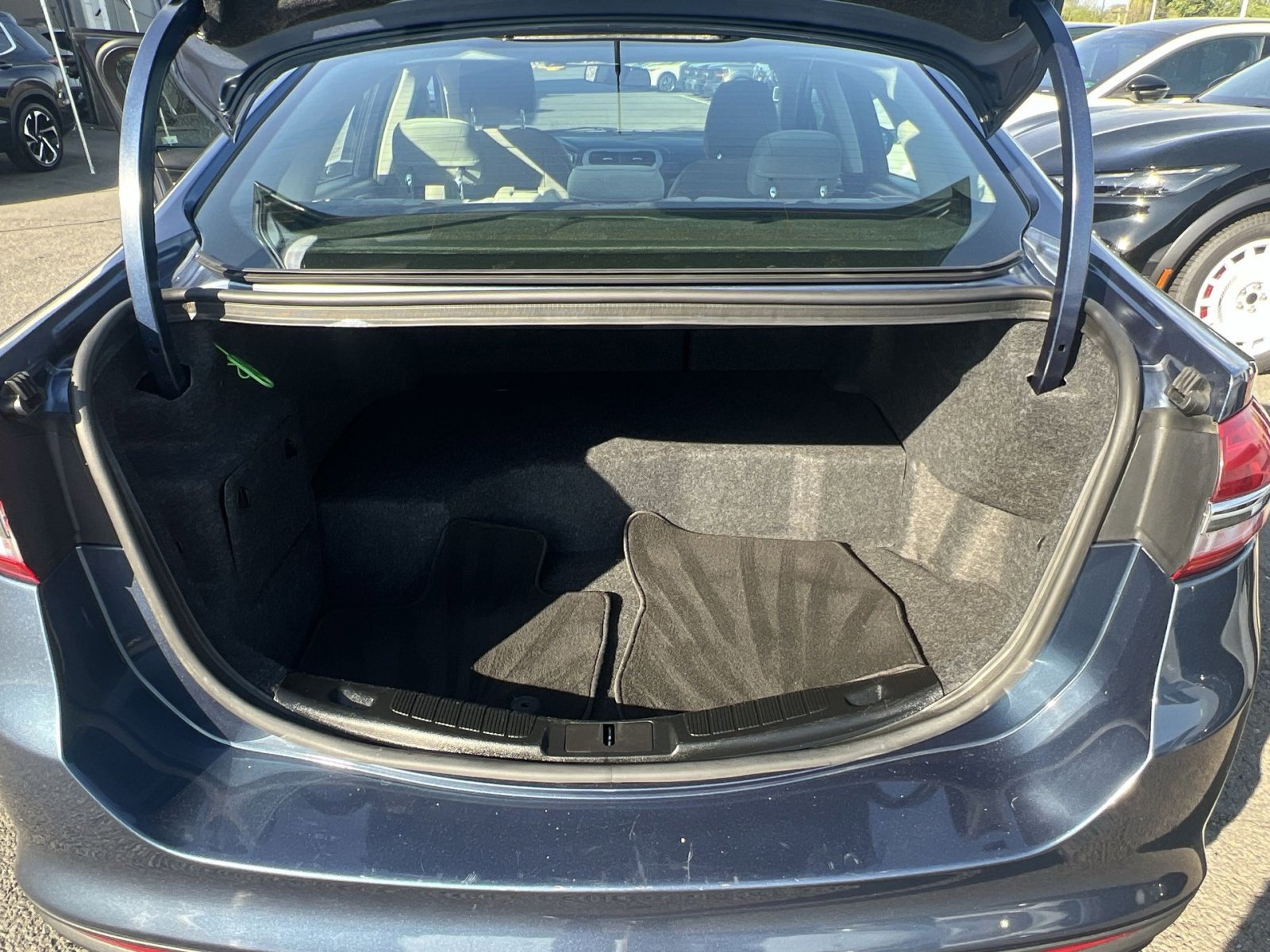 Certified 2018 Ford Fusion S image 32