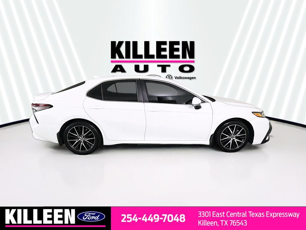 Used 2023 Toyota Camry SE FWD image 10