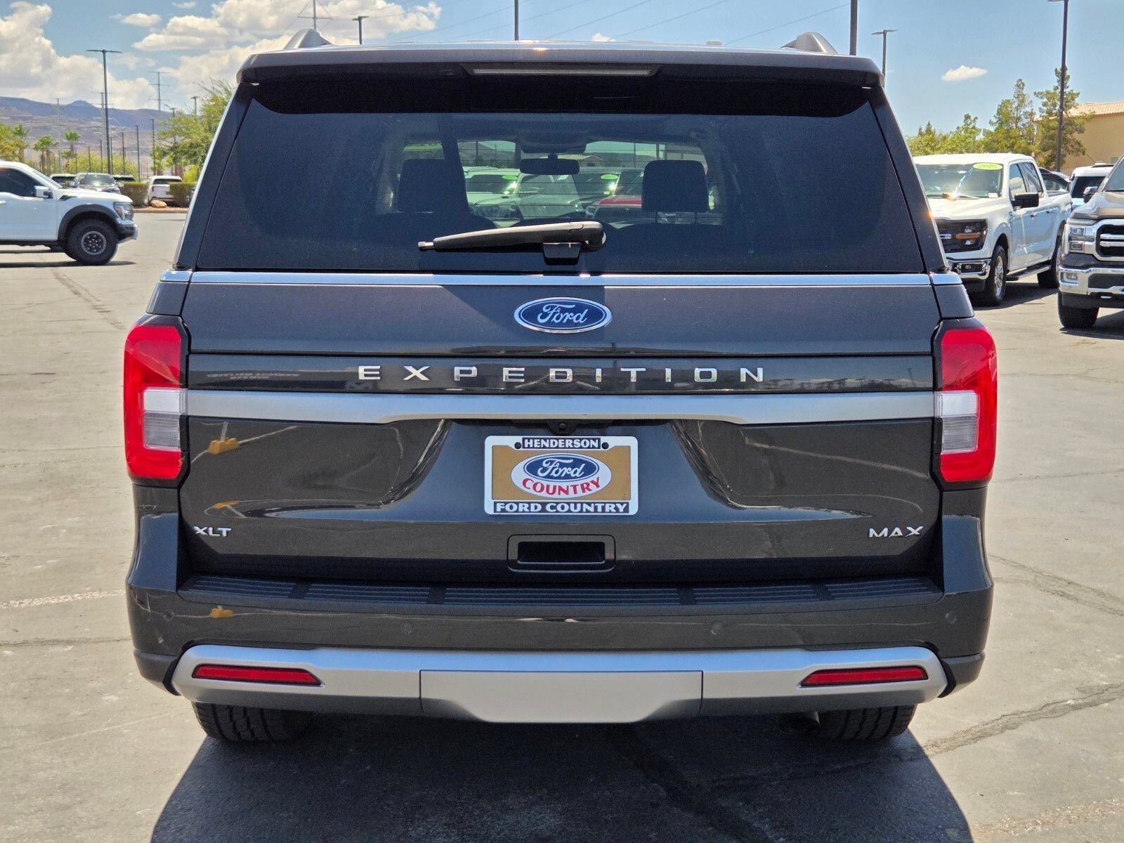 Certified 2023 Ford Expedition Max XLT RWD image 5