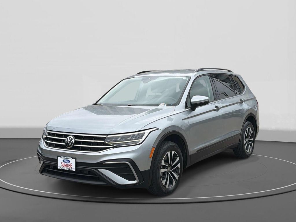 Used 2024 Volkswagen Tiguan S AWD/4WD image 1