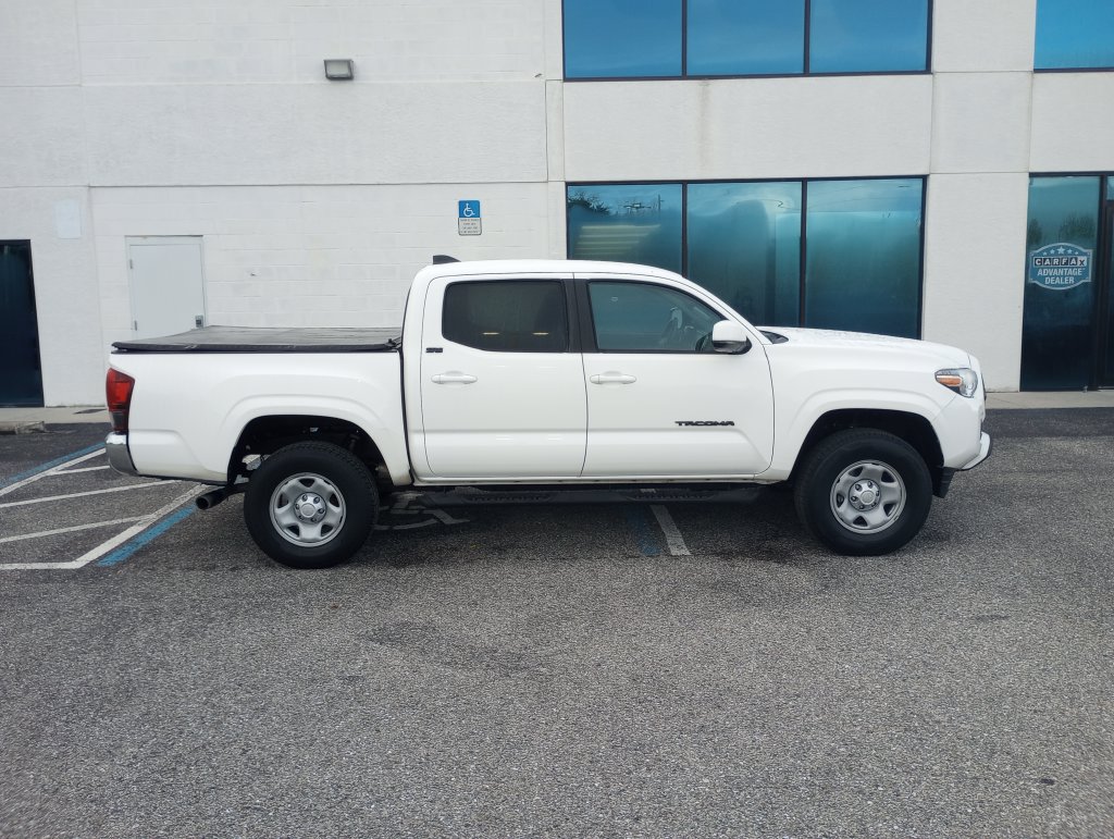 Used 2022 Toyota Tacoma SR5 RWD image 8