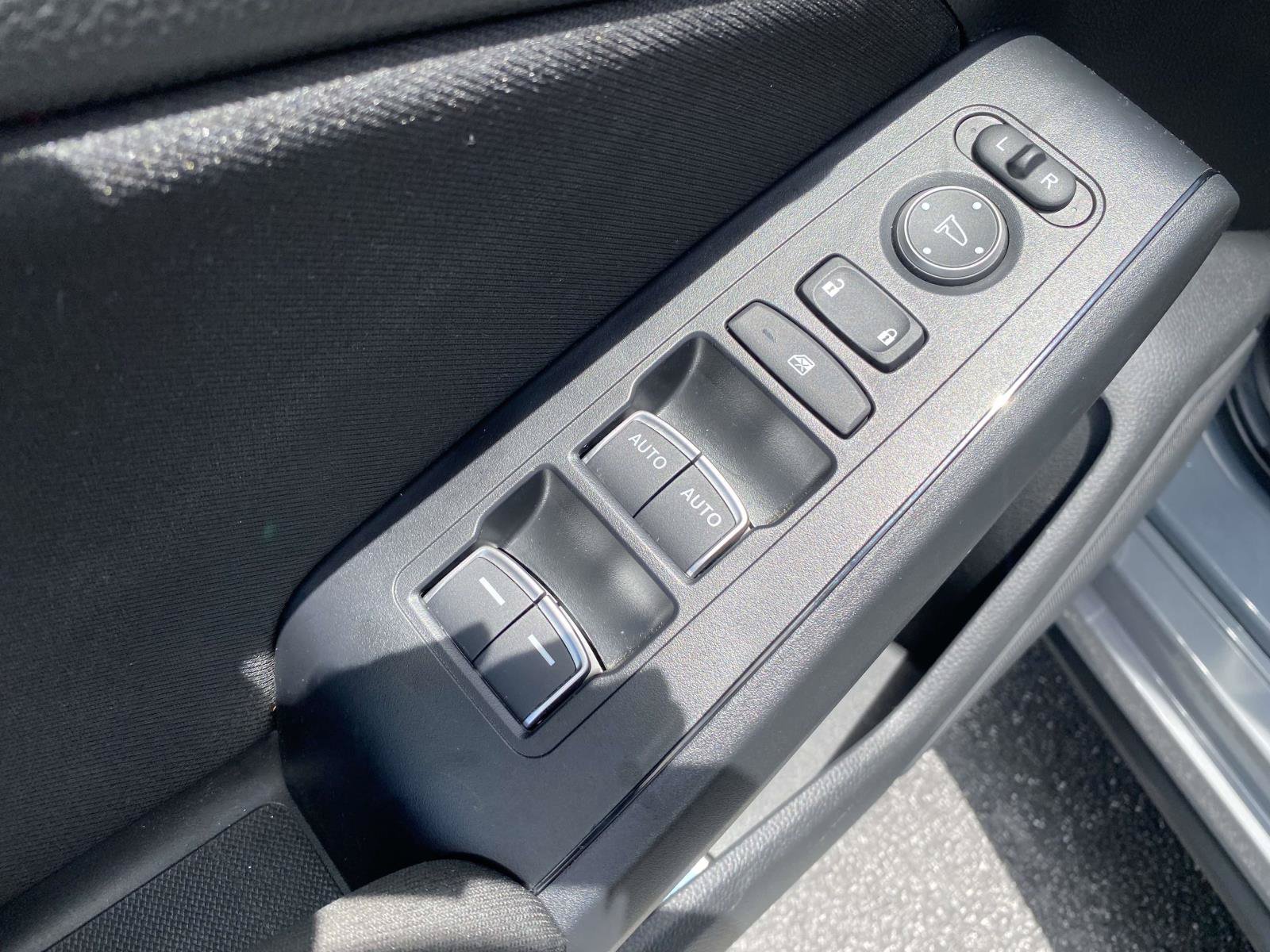 Used 2025 Honda Civic Sport image 17