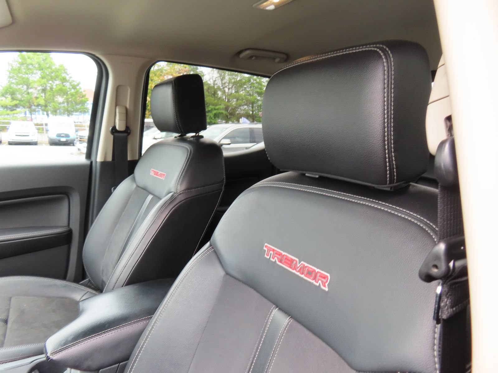 Certified 2022 Ford Ranger Lariat w/ Tremor Off-Road Package AWD/4WD image 31