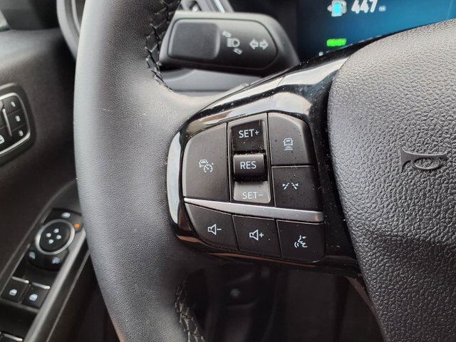Certified 2023 Ford Escape Platinum w/ Premium Technology Package FWD image 11