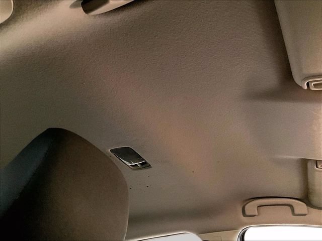 Used 2023 Nissan Versa S FWD image 20