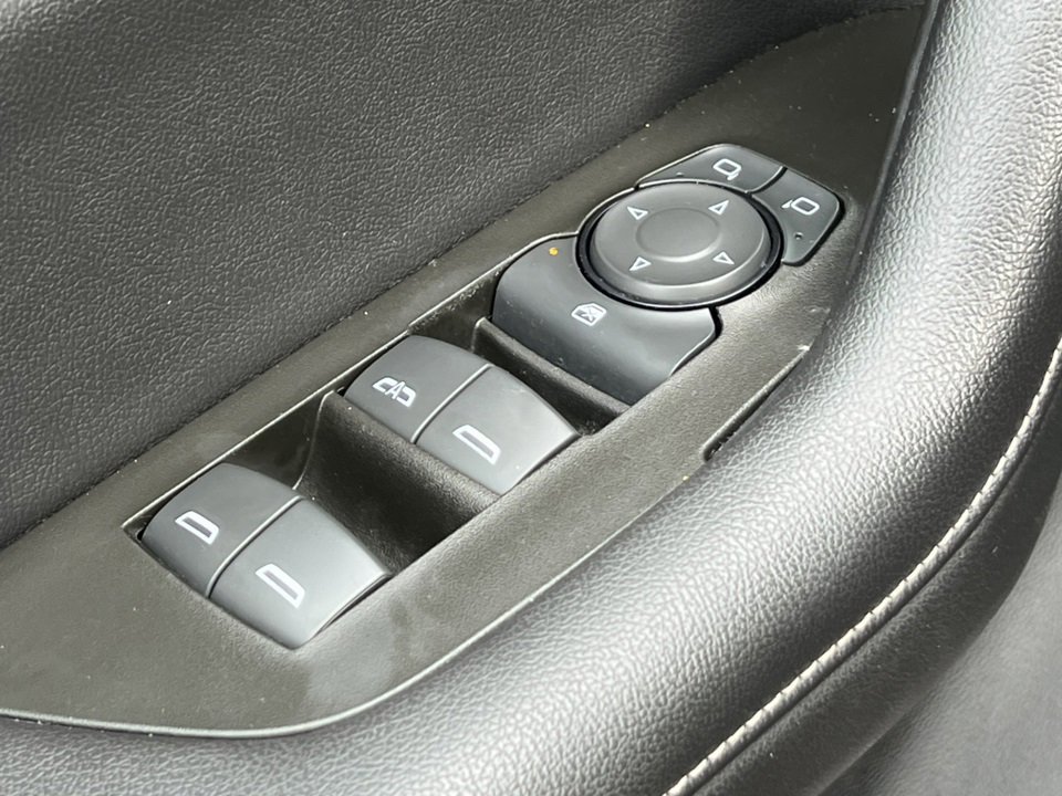 Used 2023 Chevrolet Blazer LT image 20