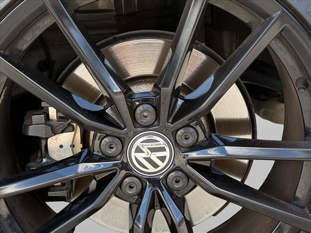 Used 2019 Volkswagen Golf 4-Door AWD/4WD image 15