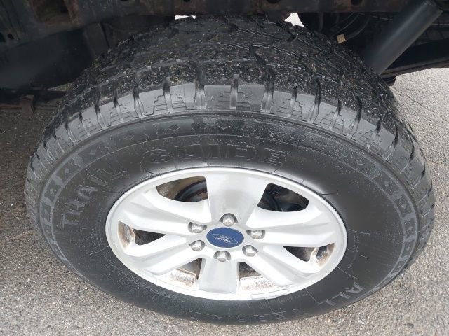 Certified 2018 Ford F150 XLT w/ Equipment Group 301A Mid image 13
