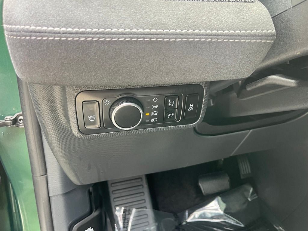 Certified 2025 Ford Mustang Mach-E GT AWD/4WD image 40