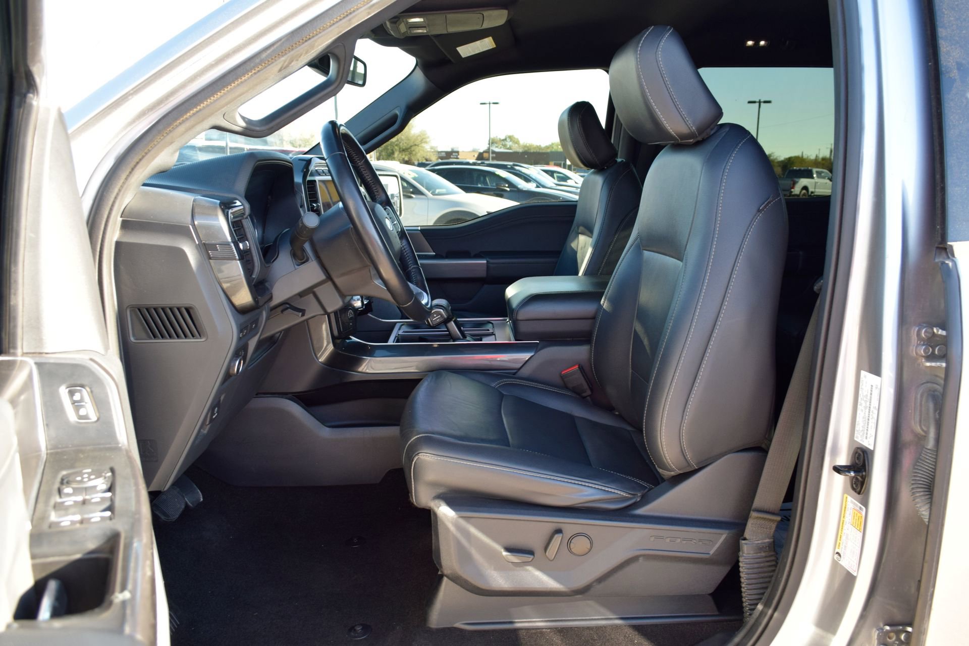 Certified 2022 Ford F150 XLT w/ Equipment Group 302A High image 18