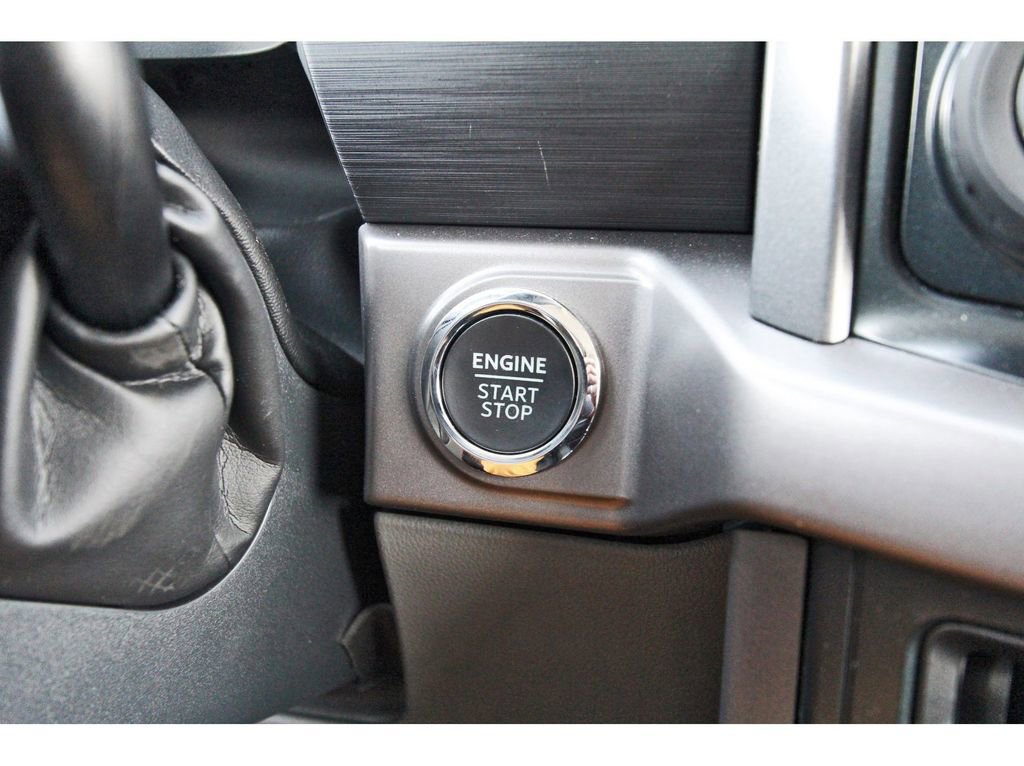 Certified 2025 Ford F150 XLT w/ Equipment Group 302A MID image 20