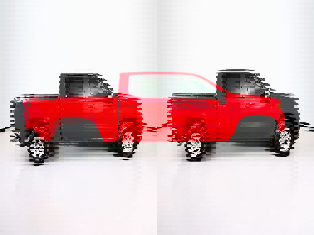 Used 2025 Chevrolet Silverado 1500 LT image 6