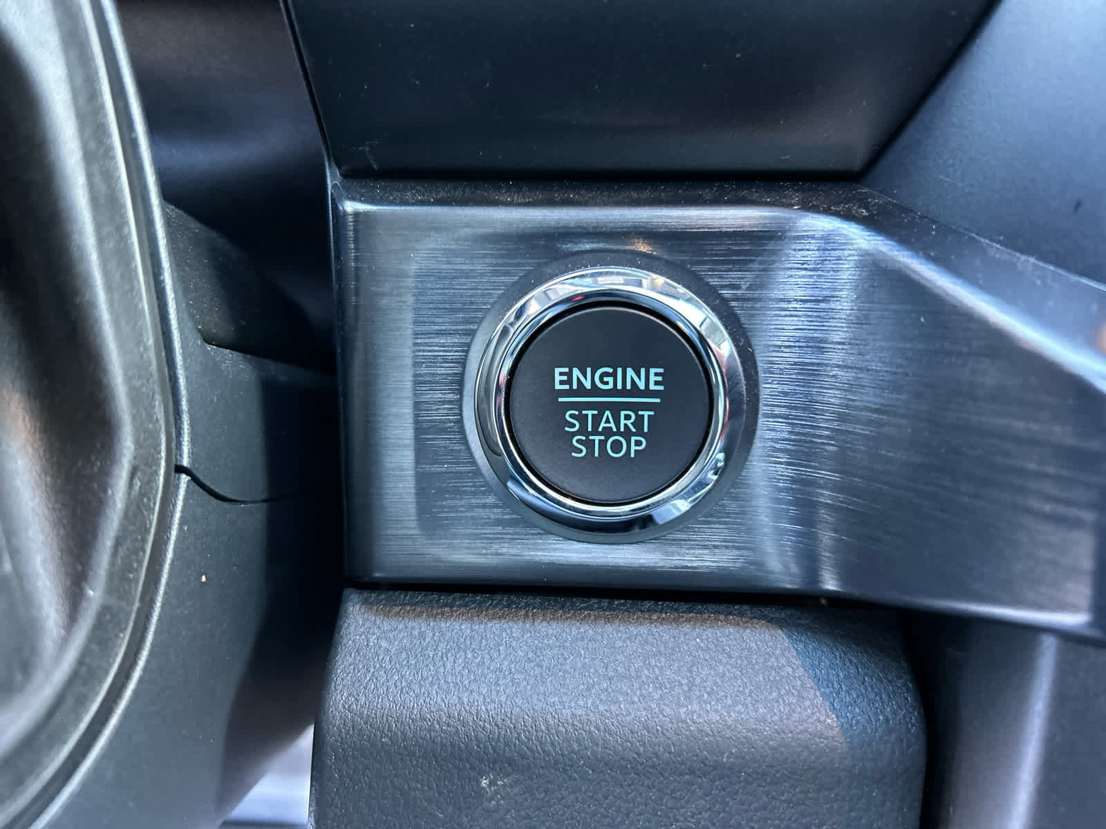 Certified 2025 Ford F450 Lariat w/ FX4 Off-Road Package image 38