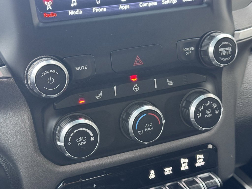 Used 2019 RAM 2500 Big Horn w/ Black Appearance Package image 33