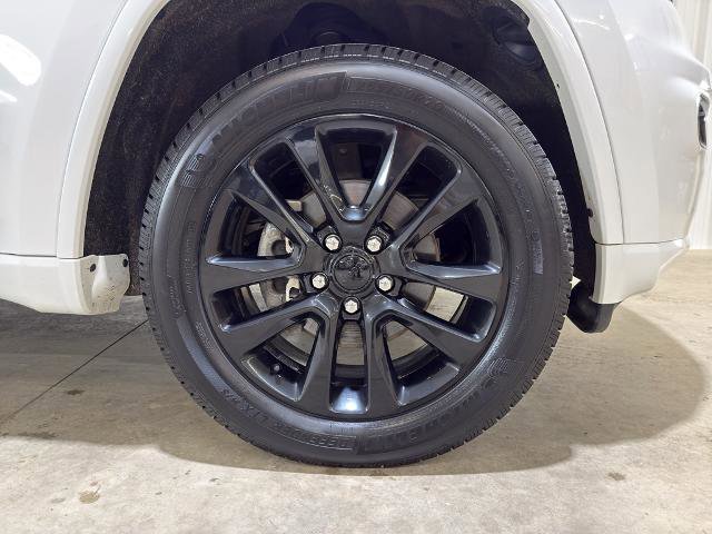 Used 2019 Jeep Grand Cherokee Altitude image 20