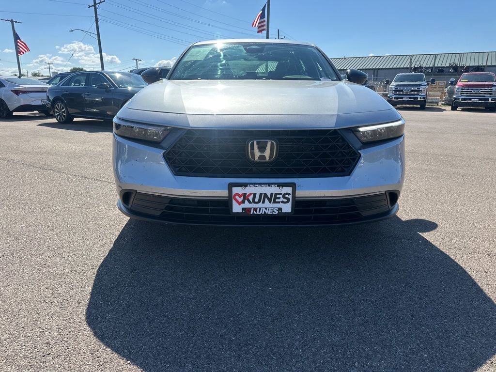 Used 2024 Honda Accord Sport image 11