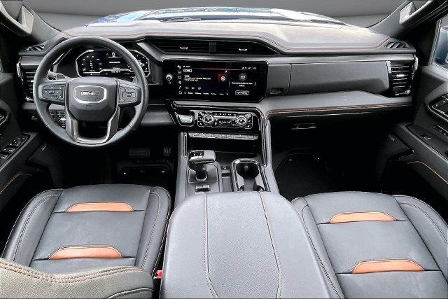 Used 2023 GMC Sierra 1500 AT4 w/ AT4 Premium Package AWD/4WD image 8